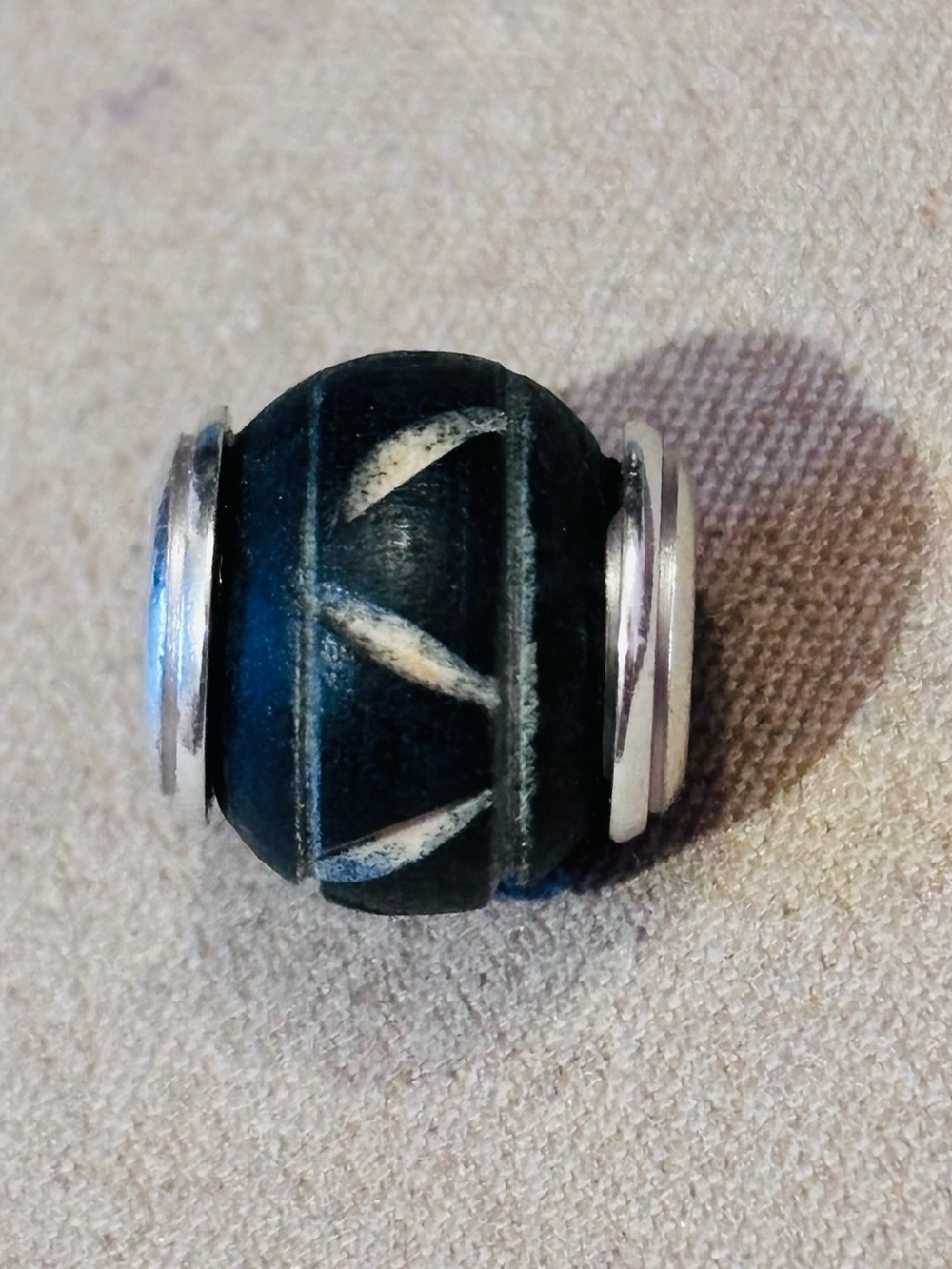 🆕Listing! 🆕 Brighton African bead Brown wood with slashed diagonal lines Retired